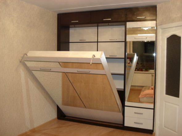 folding bed in the closet