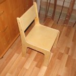 jednostavna visoka stolica