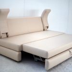 modernong sofa na may mekanismo ng dolphin