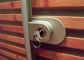 lock ang pag-install