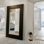 mirror in the hallway by feng shui