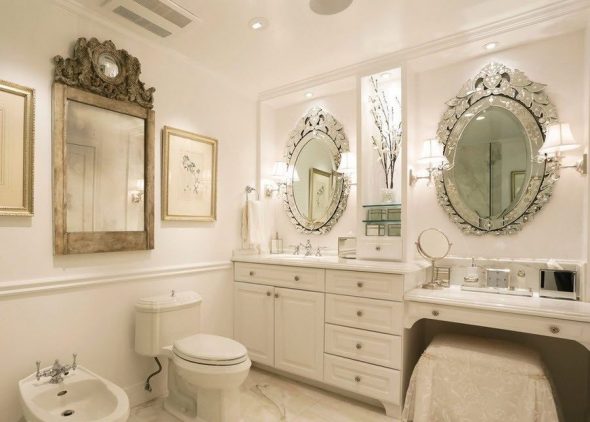 bathroom mirror width