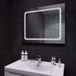 lustro w łazience