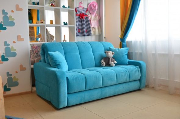 sofa akordeonowa niebieska