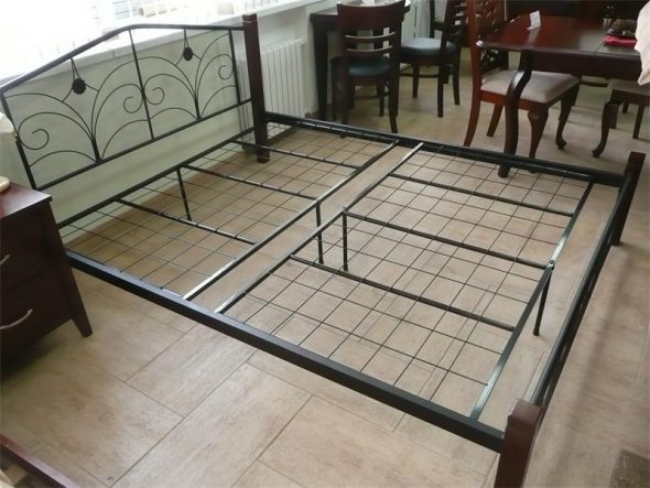 Metal Do-It-Yourself Bed