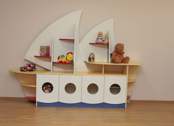 Rack for toy ship