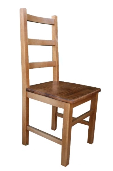 Židle je dřevěná pevná