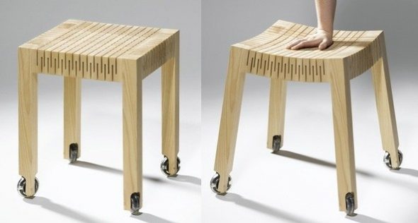 Wooden chair with flexible seat
