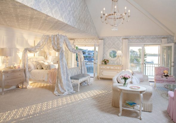 canopy in the bright bedroom