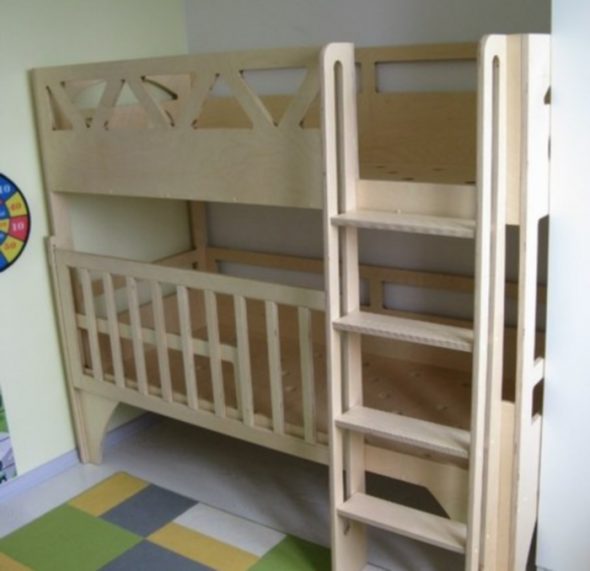 bed with playpen