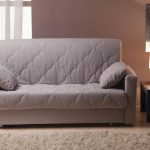 sofa na harmonici siva