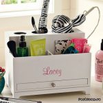 Dresser for cosmetics photo
