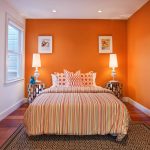 a contrasting color for walls, floor and ceiling