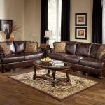 ruskea sohva design