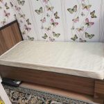 piękne drewniane łóżeczko