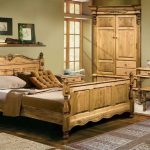 łóżko z drewna wiejskiego