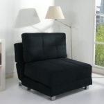 stolica krevet crna