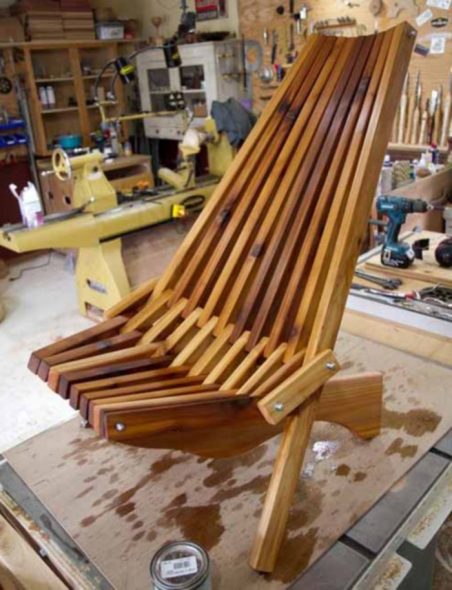 oryginalne drewniane krzesło