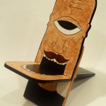 Originalfällbar stol gjord av plywood gör det själv