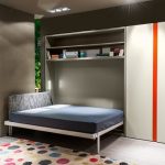 bed closet horizontal
