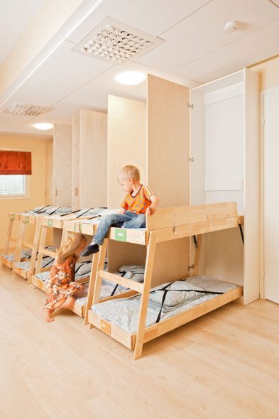 folding bunk bed for kindergarten