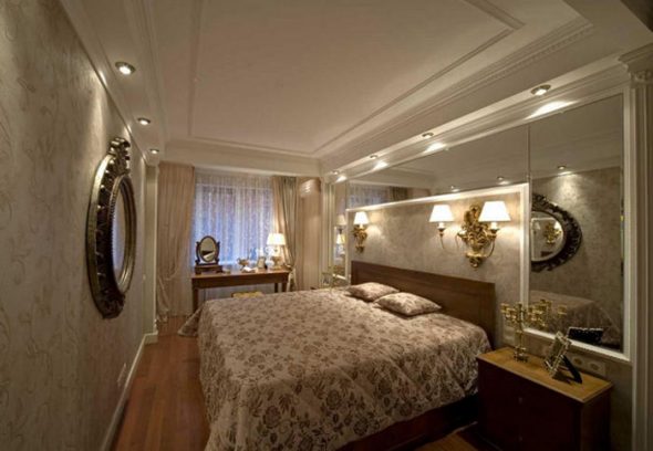 bedroom with mirror in the interior