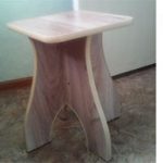 stołek z płyty wiórowej