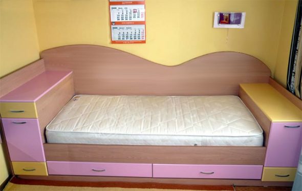 choice of baby bed