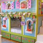 Bunk bed house for girls