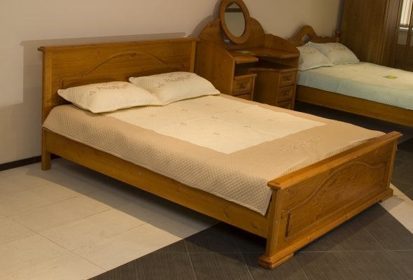 Легло 2-ри спален от масива на Ангарския бор