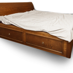 Łóżka z masywu