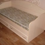 Single bed na may drawer picture