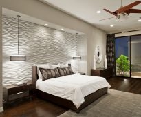 Praktisk design sovrum med nisch