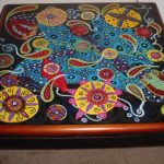Restoration of old furniture with their own hands, colorful drawing