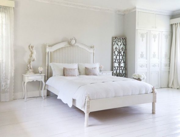 decorated headboard - notes of a frill in the bedroom