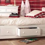 Country Corner bed from the HARMONIE collection with drawers