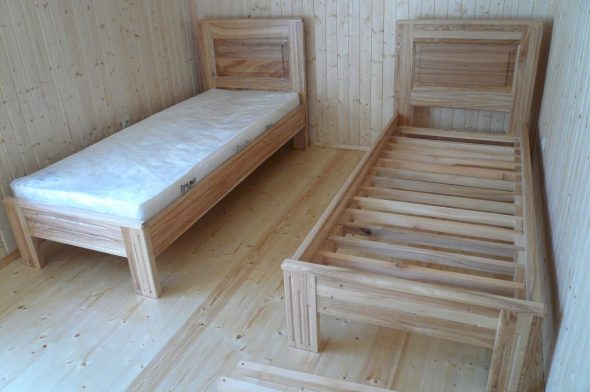 single pine beds for a country house