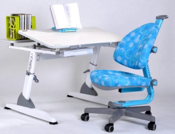 chaise ergonomique pour l'étudiant