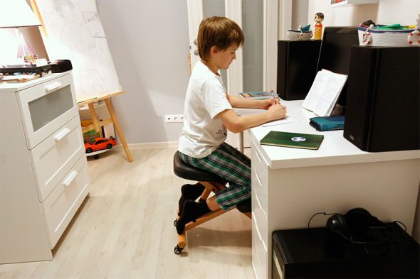 chaise confortable pour l'étudiant