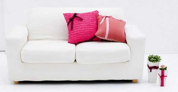How to clean chairs and sofas at home