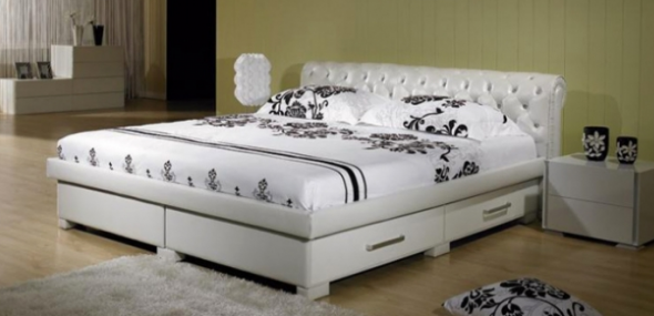 Double bed with drawers - efficient use of space in the bedroom