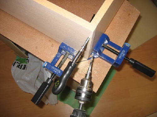 Tools for assembling the wardrobe