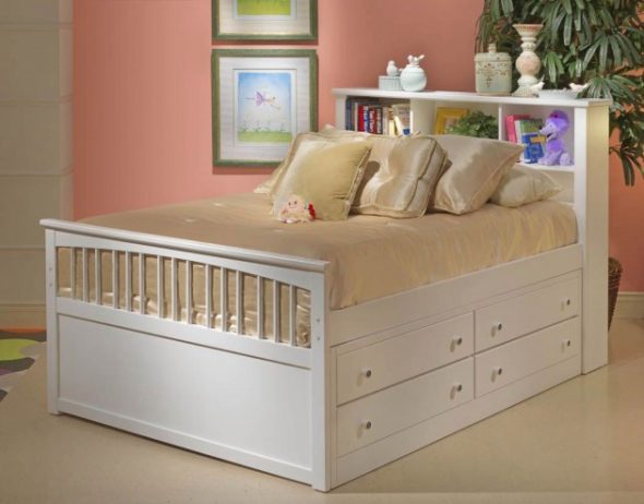 Beautiful bed with drawers
