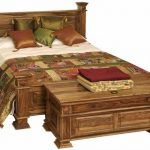 Double bed from the massif of an oak