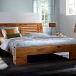 Łóżko z litego drewna Cova