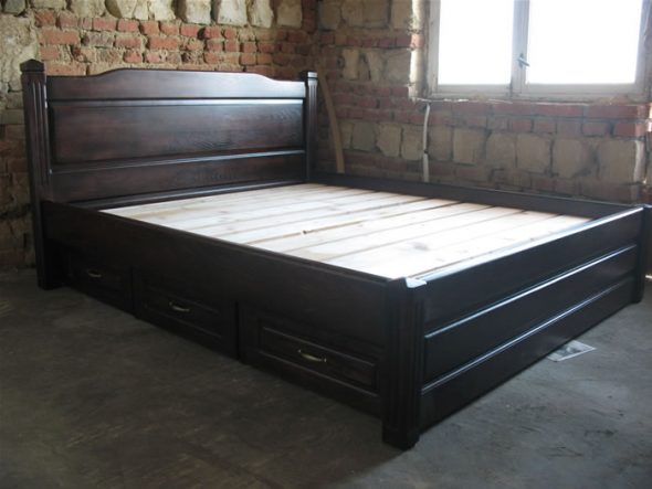 Bed from photo array