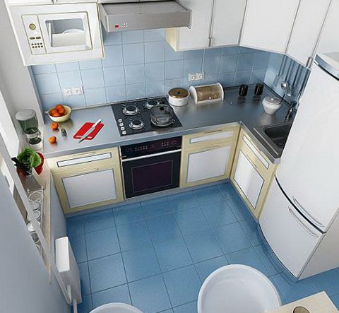 Küçük bir mutfağa mobilyaların doğru yerleştirilmesi özellikle önemlidir.