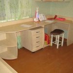 Desk for two children of different ages