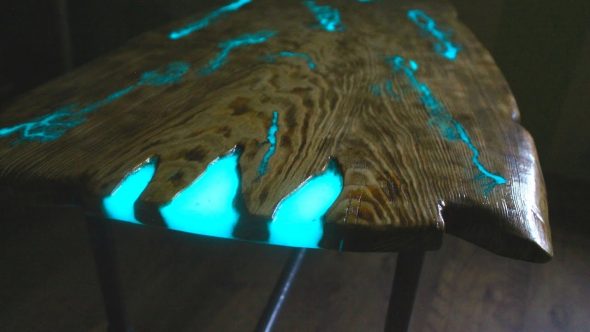 make a glowing epoxy table