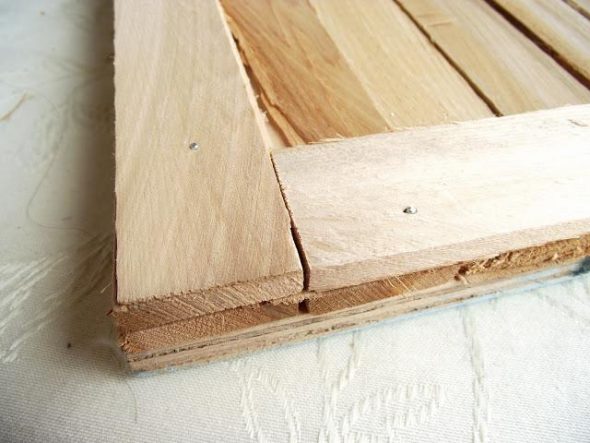 drewniany stół zdjęcie